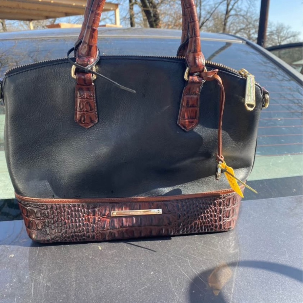 Elegant Black and Brown Handbag